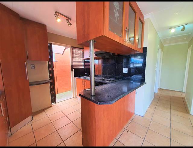 3 BEDROOM HOUSE FOR SALE IN RUYTERWACHT